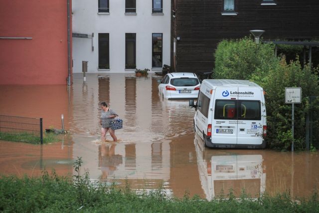 Πλημμύρες στη Γερμανία: Τέσσερις νεκροί και τουλάχιστον 30 αγνοούμενοι