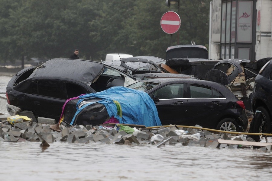 Βέλγιο: Την εκκένωση των παραποτάμιων συνοικιών της Λιέγης ζητούν οι αρχές