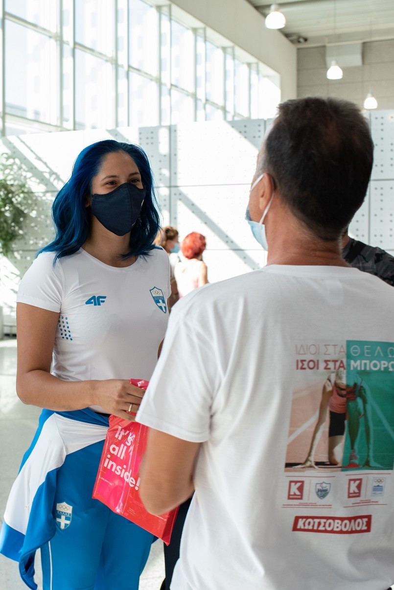 Η Κωτσόβολος συνόδεψε στο αεροδρόμιο τους αθλητές της Ελληνικής Ολυμπιακής Ομάδας Στίβου
