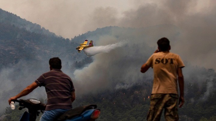 Τουρκία: Αναζωπυρώθηκαν οι πυρκαγιές, απειλούν θερμοηλεκτρικό σταθμό