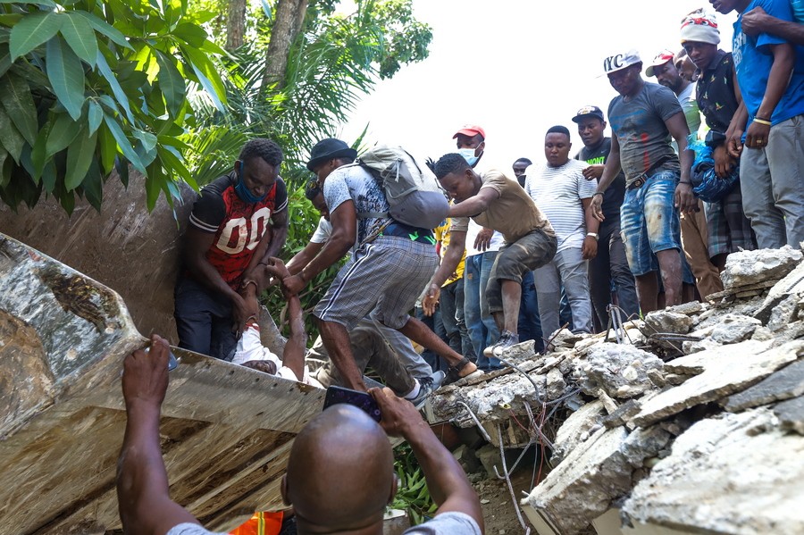 Αϊτή: Νέος ισχυρός μετασεισμός ταρακούνησε τη χώρα – Πλησιάζουν τους 2.200 οι νεκροί