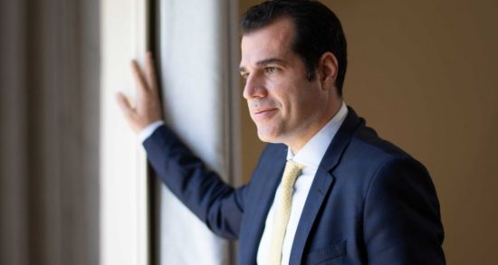 Θάνος Πλεύρης: Οι οδοντίατροι θα καθορίσουν πότε χρειάζεται rapid test- Δωρεάν τα μονοκλωνικά αντισώματα