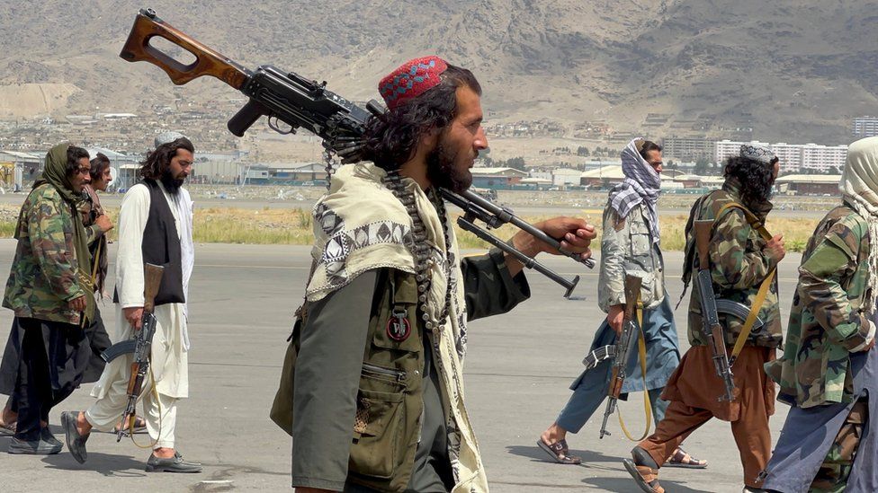 Αφγανιστάν: Οι Ταλιμπάν απαγορεύουν τη χρήση ξένου συναλλάγματος