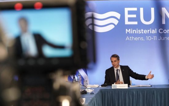 Μητσοτάκης: Τετ-α-τετ με Ντράγκι και Πλένκοβιτς στο περιθώριο του EUMED 9