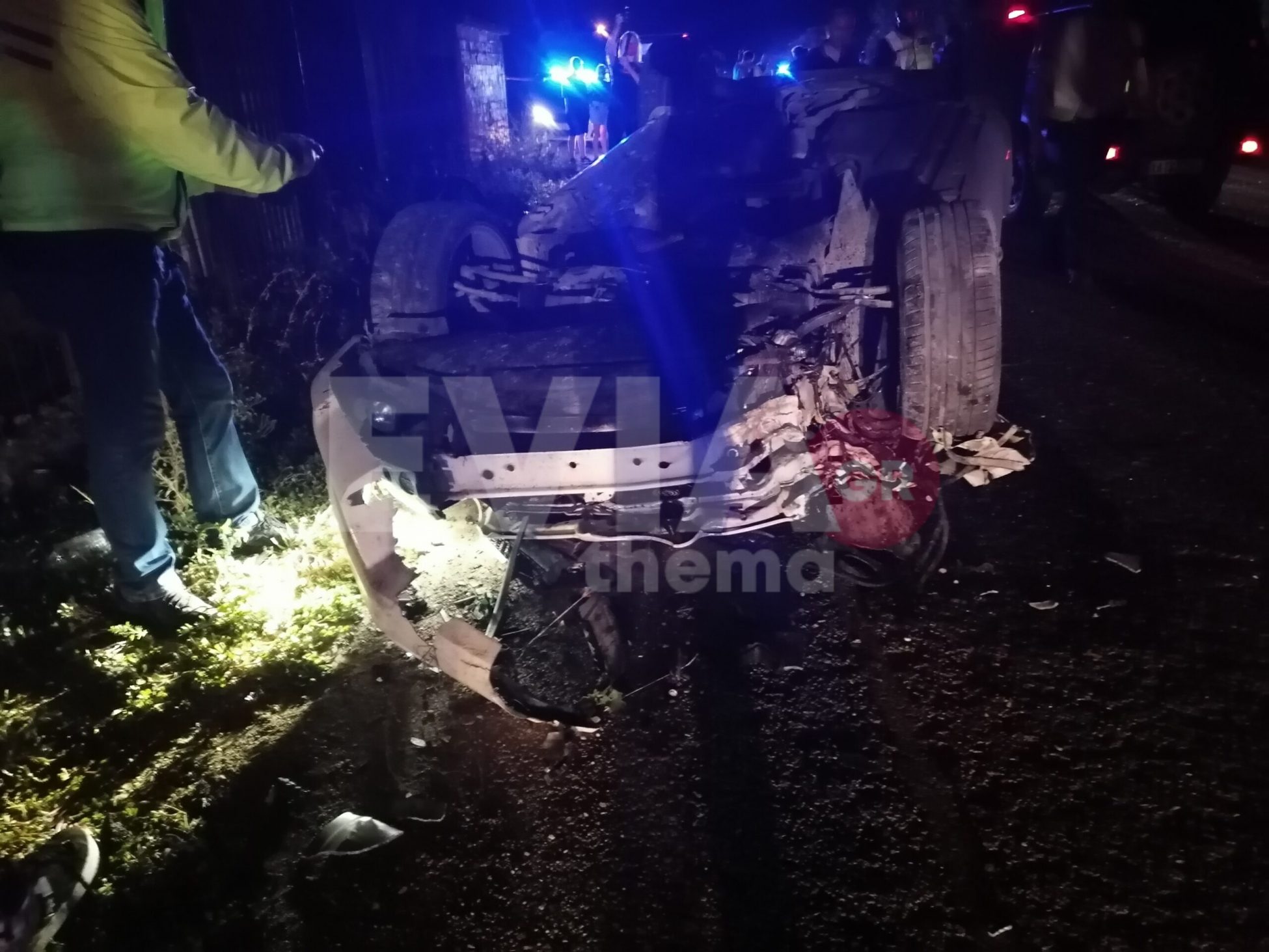 Θλίψη στην Εύβοια: Θανατηφόρο τροχαίο με τρεις νεκρούς (vid)