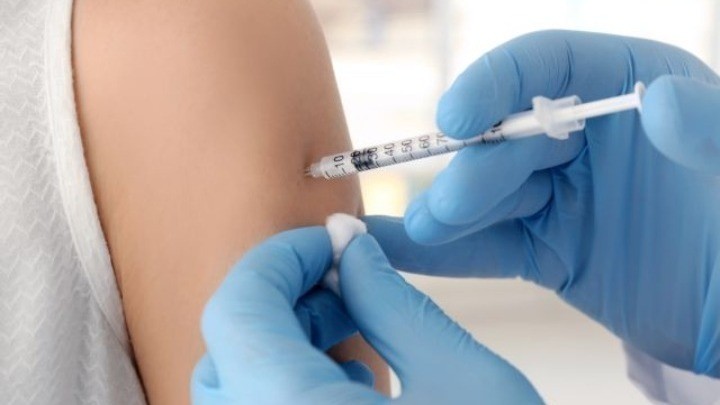 Υπουργείο Υγείας: Απαραίτητος ο εμβολιασμός κατά της γρίπης – Ποιες ομάδες έχουν αυξημένο κίνδυνο
