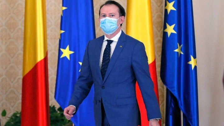 Ρουμανία: Το κοινοβούλιο έριξε την κυβέρνηση του Φλορίν Τσίτου