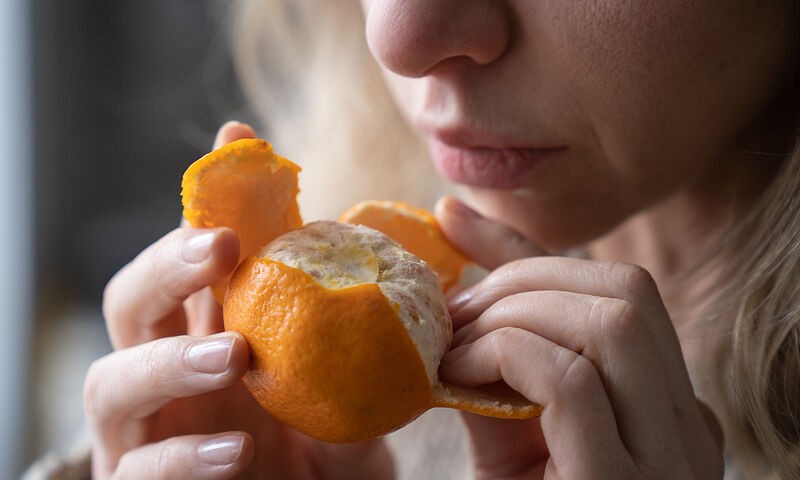 Κορονοϊός: Τι δείχνει νέα μελέτη για την απώλεια γεύσης και όσφρησης
