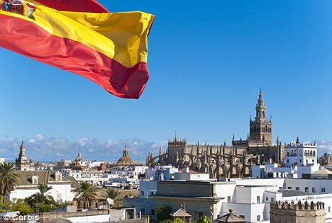 Ισπανία: Η τουριστική περίοδος το καλοκαίρι ήταν καλύτερη από την αναμενόμενη