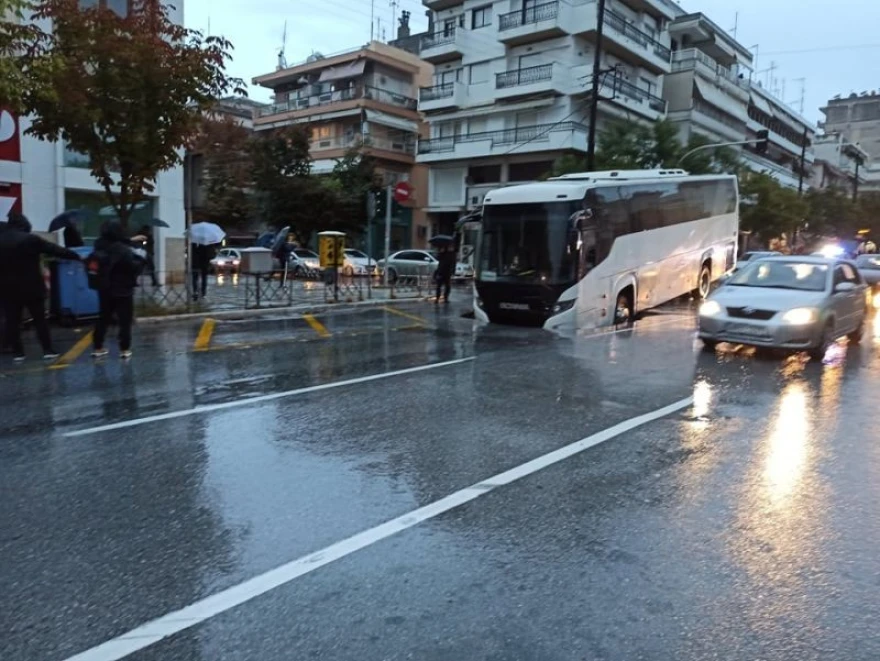 λακκούβες_κακοκαιρία_Μπάλλος