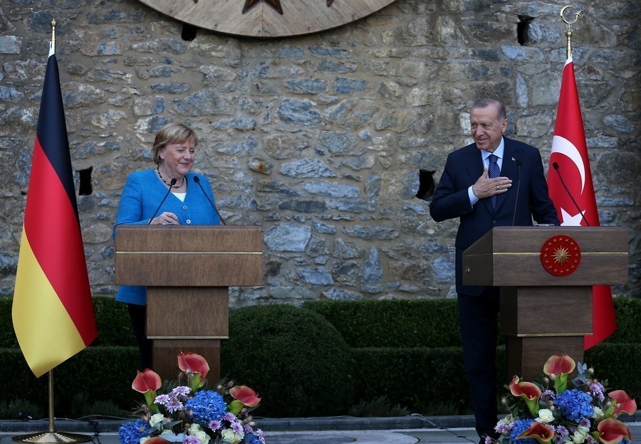 Μέρκελ: Οι σχέσεις Τουρκίας-Γερμανίας θα συνεχιστούν με τις καλές και τις κακές πλευρές