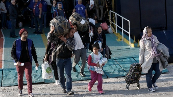 Yπουργείο Μετανάστευσης και Ύπατη Αρμοστεία του ΟΗΕ: Συνυπέγραψαν μνημόνιο για την ένταξη των προσφύγων