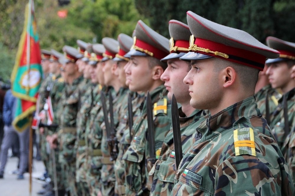 Η Βουλγαρία στέλνει 350 στρατιώτες στα σύνορα με την Τουρκία