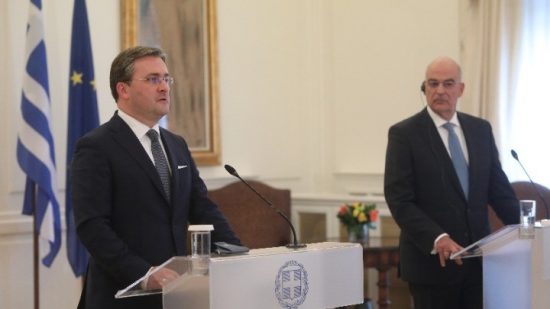 Τη στρατιωτική συνεργασία Ελλάδας-Σερβίας συζήτησε ο Δένδιας με τον Σέρβο ΥΠΕΞ