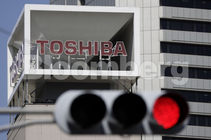 Toshiba: Εξετάζει το ενδεχόμενο διάσπασης της σε τρεις ξεχωριστές εταιρείες, για να ενισχύσει την αξία της