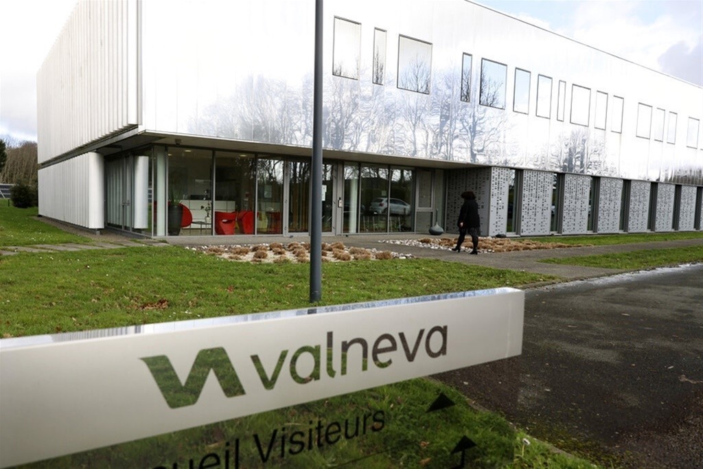 ΕΕ: Η Επιτροπή εγκρίνει τη σύμβαση με τη Valneva για την εξασφάλιση ενός νέου πιθανού εμβολίου
