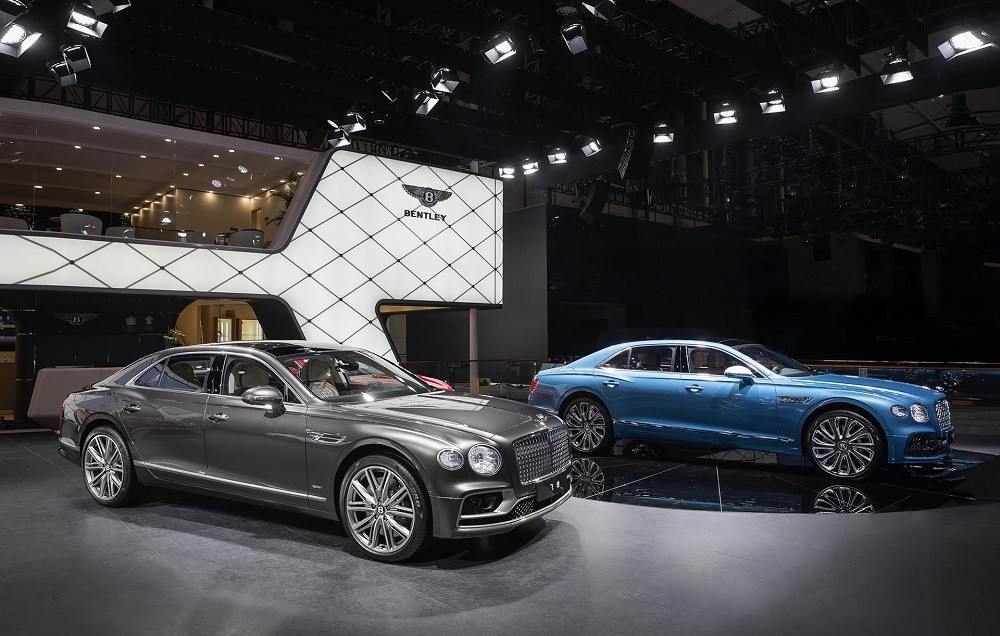 Ιδού η νέα Bentley! - Mononews.gr