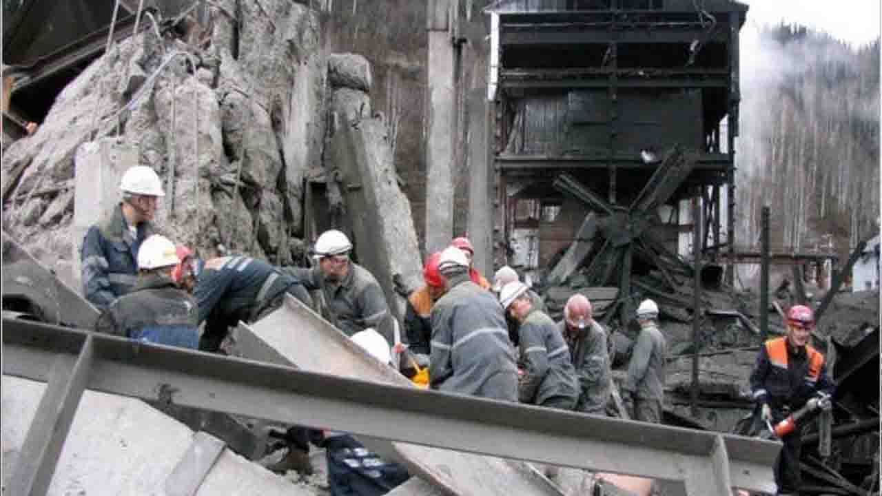 Σιβηρία: Κανένας επιζώντας από το δυστύχημα στο ανθρακωρυχείο - Συνελήφθη ο διευθυντής του