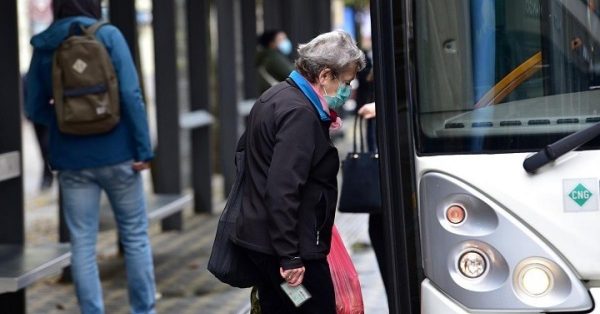 Σλοβακία: Η κυβέρνηση προσφέρει μετρητά στους άνω των 60 ετών για να εμβολιαστούν κατά του κορονοϊού
