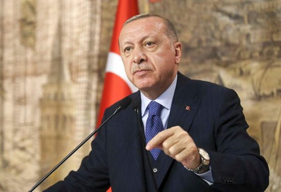 Προκλητικός Ερντογάν: Μιλά για ισλαμοφοβικές επιθέσεις στη δυτική Θράκη