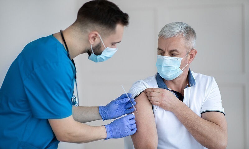 Υποχρεωτικό εμβολιασμό για όλους προτείνει ο Παγκόσμιος Ιατρικός Σύλλογος