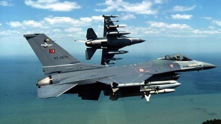 Πτήση ζεύγους τουρκικών F-16