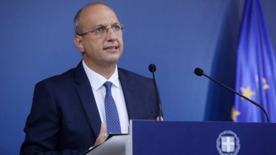 Οικονόμου: Ανοιχτό το ενδεχόμενο να εφαρμοσθούν νωρίτερα τα μέτρα