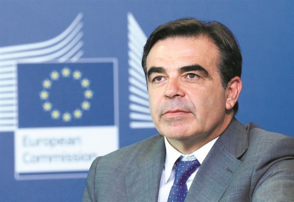 Σχοινάς για Κάρολο Παπούλια: Υπηρέτησε την πατρίδα και τον δημόσιο βίο με πίστη, σύνεση και ευρωπαϊκά ιδεώδη