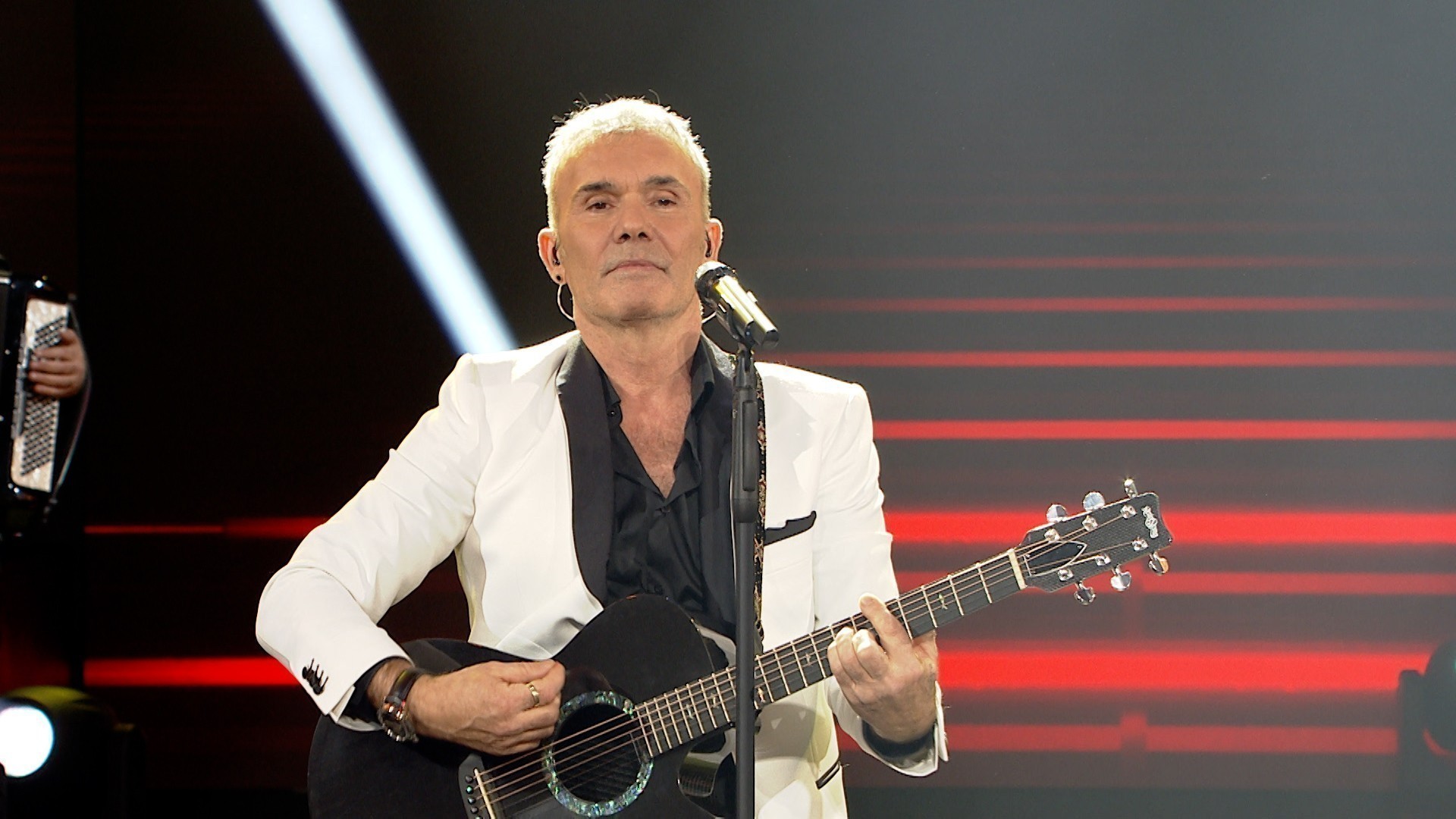 Ρεβεγιόν Πρωτοχρονιάς στο MEGA έκαναν οι τηλεθεατές