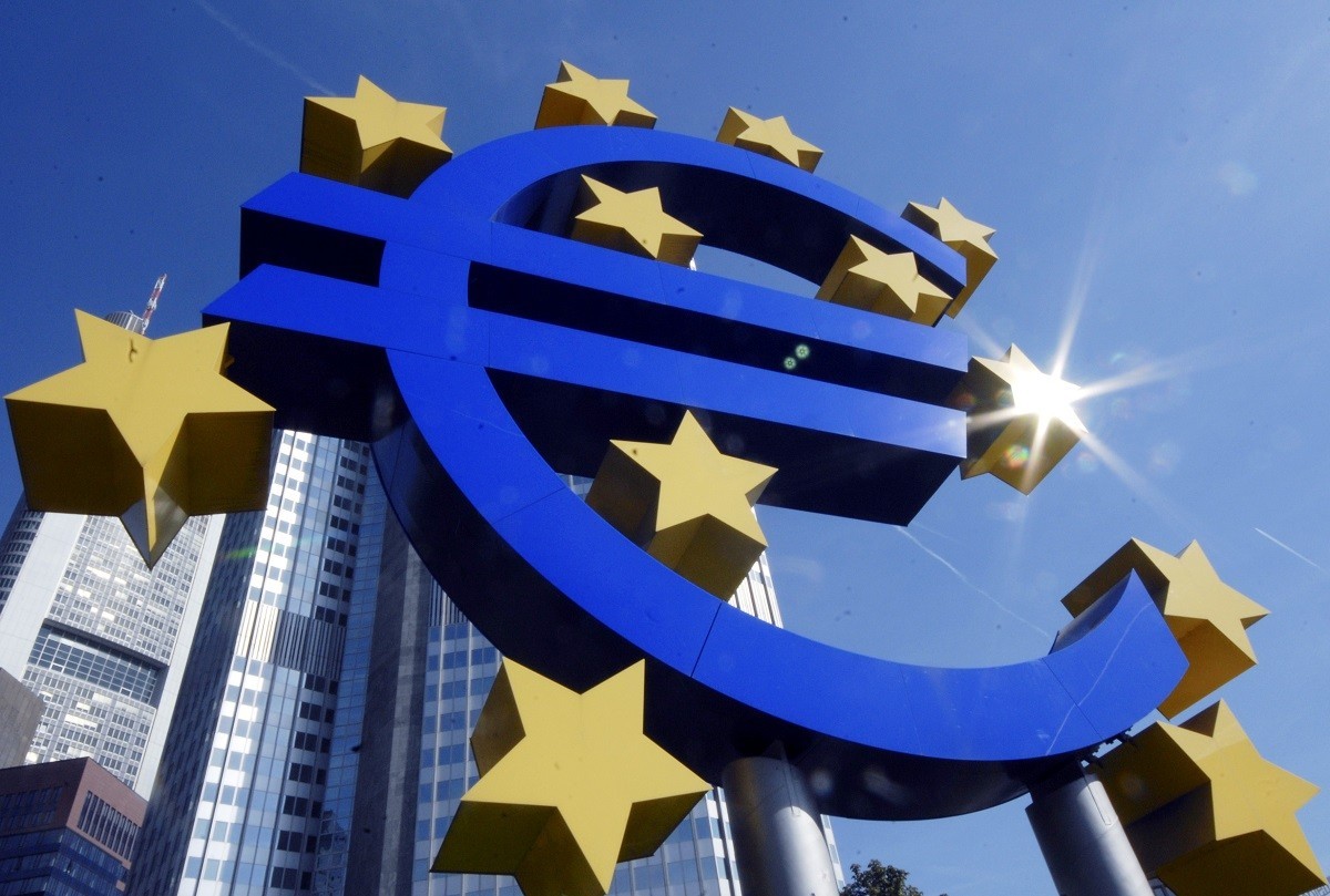 Ευρωζώνη: Η παραλλαγή Όμικρον επιβράδυνε την οικονομική ανάκαμψη τον Δεκέμβριο