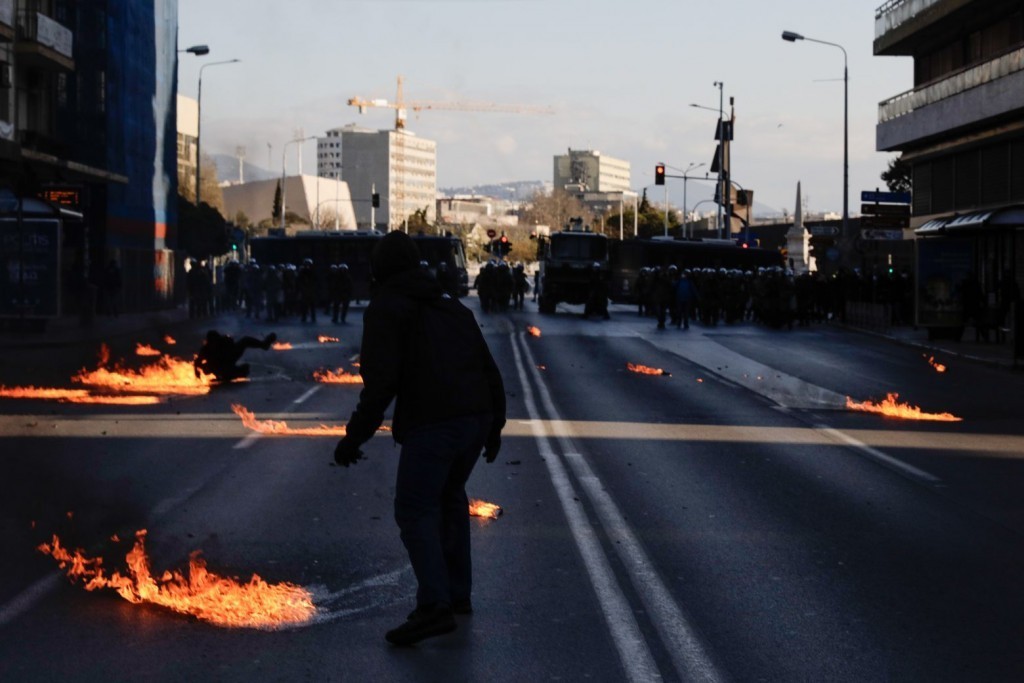Επεισόδια – Θεσσαλονίκη: Για κακούργημα μία 26χρονη, για πλημμελήματα οι υπόλοιποι 26 συλληφθέντες