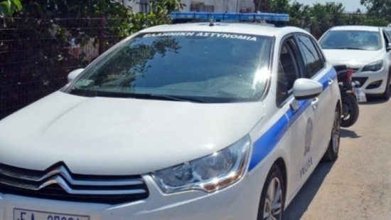 Βουλιαγμένη: Συνελήφθη γνωστός επιχειρηματίας για ξυλοδαρμό της εγκύου συντρόφου του