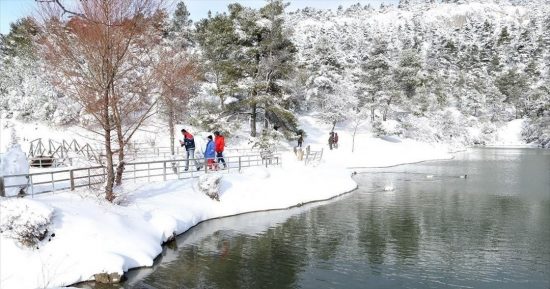 Χτύπησε και την Ιπποκράτειο Πολιτεία η κακοκαιρία «Ελπίς»-Στα λευκά η λίμνη Μπελέτσι