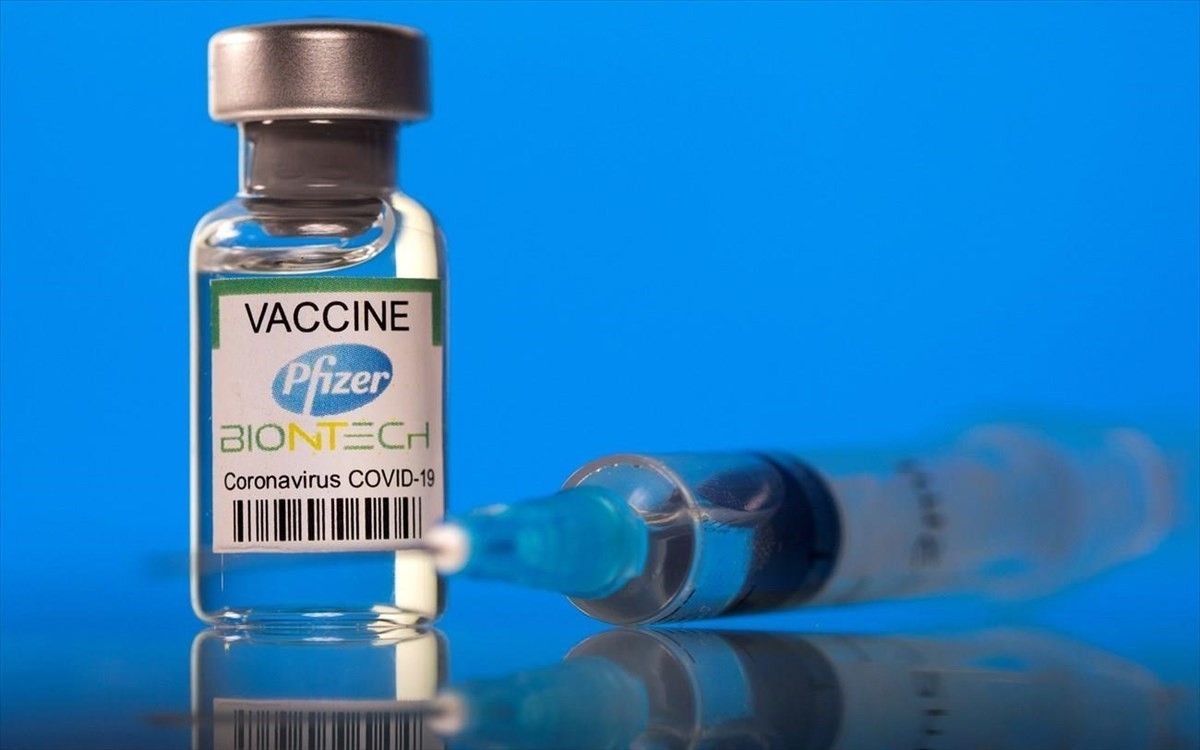 Pfizer: Ζητάει επείγουσα έγκριση του εμβολίου της στις ΗΠΑ για παιδιά 6 μηνών έως 4 ετών