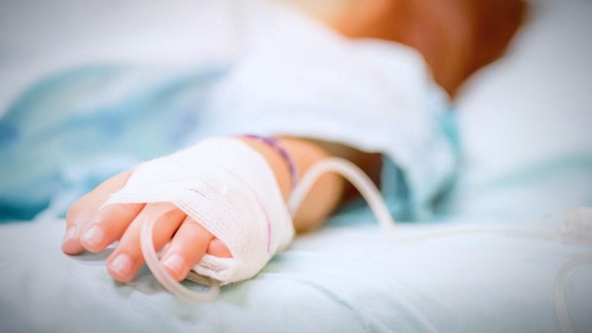 Ιταλία: Ασθενής 2 ετών δεν χειρουργείται ώστε να μην λάβει αίμα εμβολιασμένων υποστηρίζουν οι γονείς