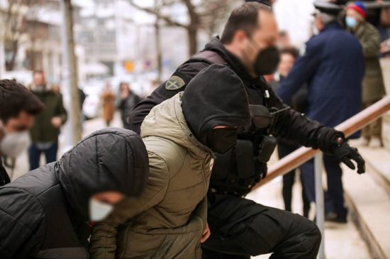 Δολοφονία Άλκη: Παραδόθηκε στις αρχές της χώρας του ο 20χρονος Αλβανός- Δηλώσεις του συνηγόρου του