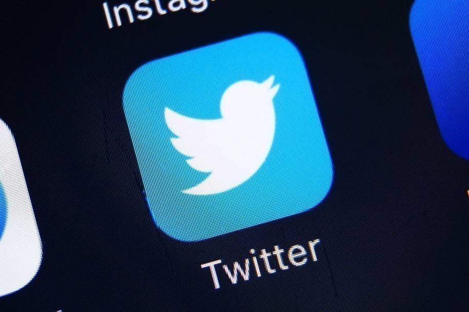 Κουμπί εφαρμογή του Twitter σε smartphone