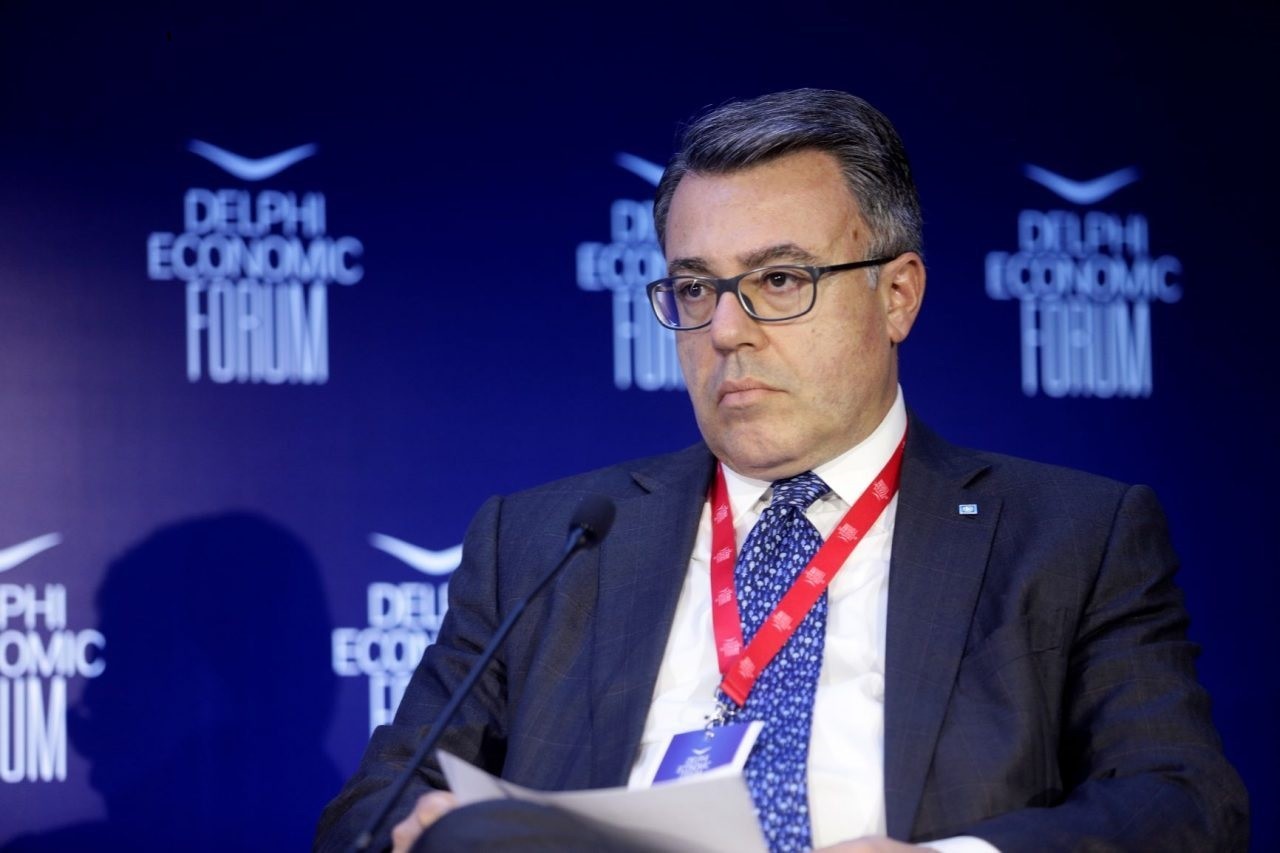 Ο CEO της Alpha Bank Βασίλης Ψάλτης στο Οικονομικό Forum Δελφών