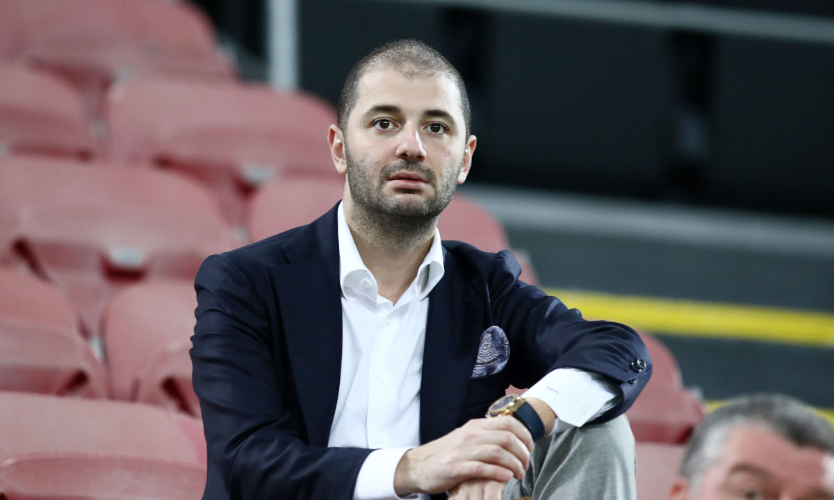 Ο Γιώργος Μελισσανίδης παρακολουθεί αγώνα της ΑΕΚ στο γήπεδο