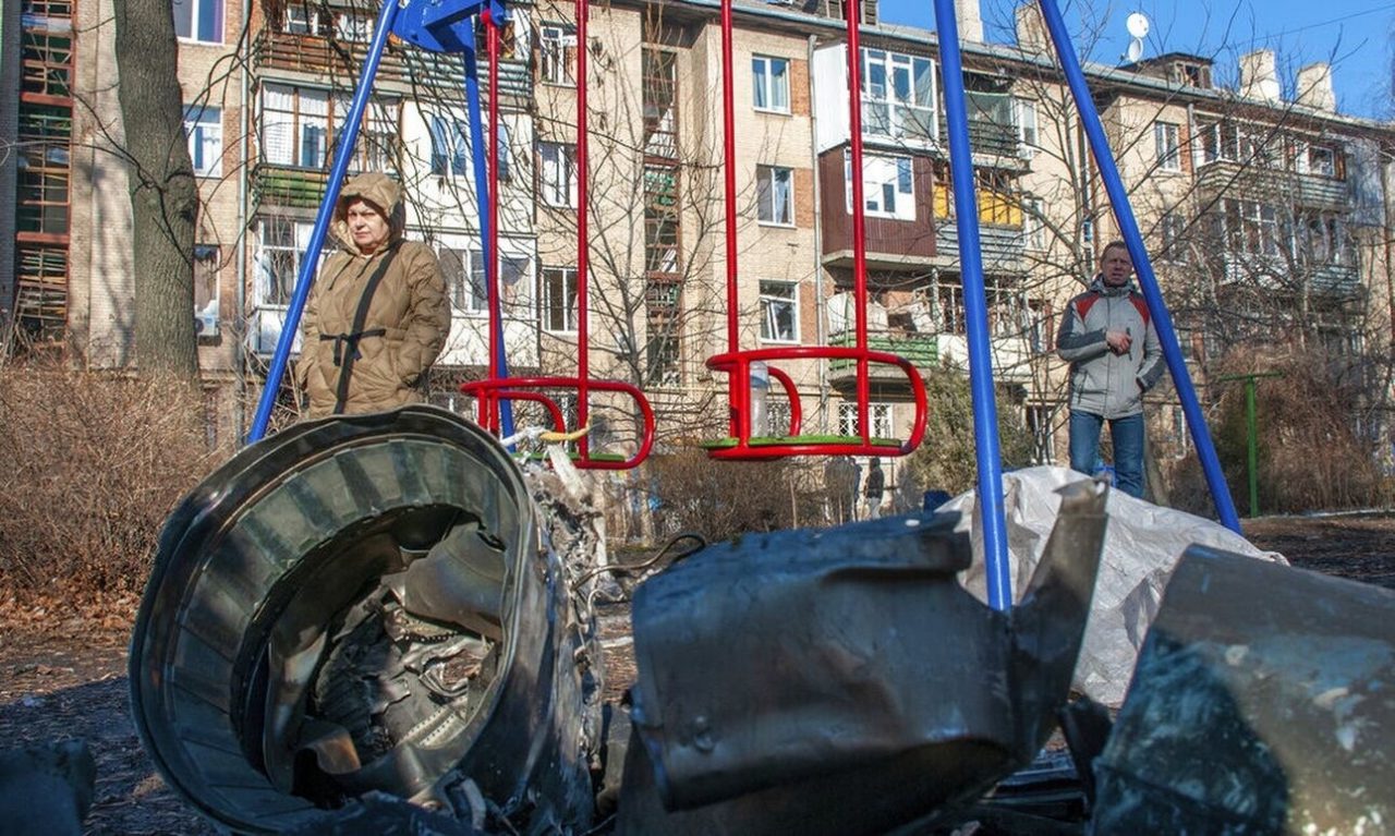 Βομβαρδισμένο τοπίο στην Ουκρανία