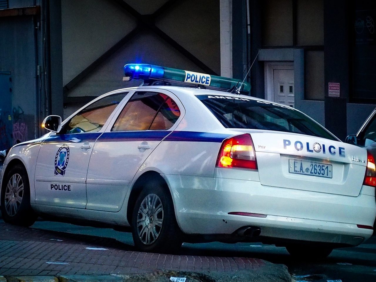 περιπολικό ελληνικής αστυνομίας