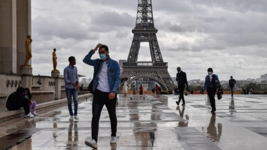 Γαλλία: Αναμένεται η κορύφωση της τρέχουσας έξαρσης των νέων κρουσμάτων
