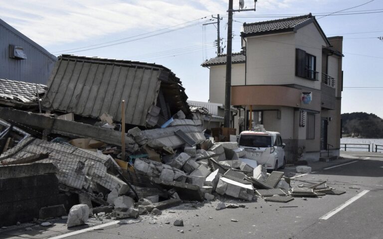 Σεισμός 7,4 βαθμών στην Ιαπωνία: Τουλάχιστον 4 νεκροί, χιλιάδες νοικοκυριά παραμένουν χωρίς ρεύμα