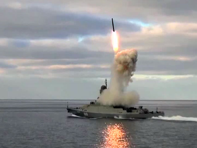 Εκτόξευση πυραύλου Kalibr από ρωσικό πλοίο