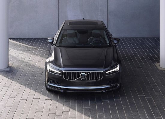 Δοκιμή: Επαναφορτιζόμενο AWD Volvo S90 T8!