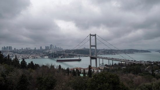 Τουρκία: Όχι στη διέλευση ρωσικών πολεμικών πλοίων από τα Στενά του Βοσπόρου