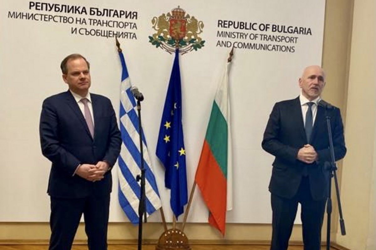 Ο Υπουργός Υποδομών και Μεταφορών Κώστας Καραμανλής με τον Υπουργό Μεταφορών και Επικοινωνιών της Βουλγαρίας, Νικολάι Σάμπεφ