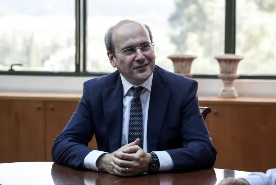 Κωστής Χατζηδάκης, Υπουργός Εργασίας και Κοινωνικών Υποθέσεων
