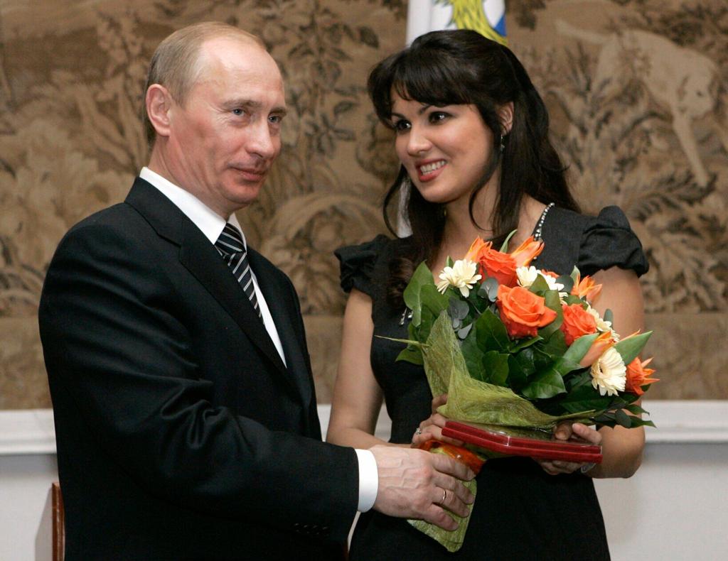 Η Άννα Νετρέμπκο με τον Βλαντιμίρ Πούτιν σε παλαιότερη φωτογραφία