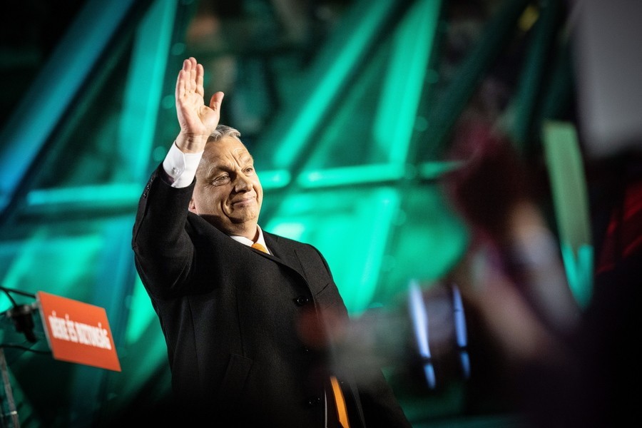 Ο Βίκτορ Όρμπαν κέρδισε χθες Κυριακή τέταρτη θητεία στην πρωθυπουργία της χώρας, πιο εύκολα από όσο αναμενόταν